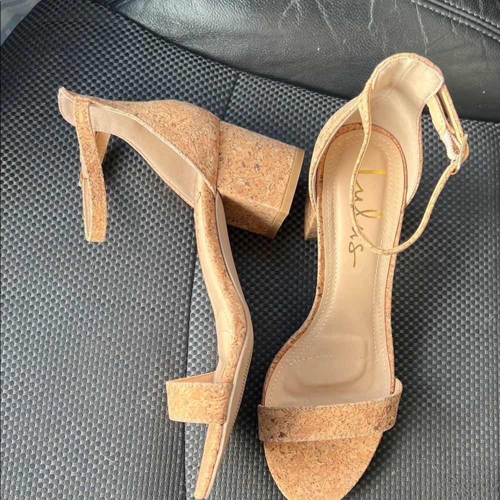 Lulu's Tan Cork Block Heel Sandals - Picture 4 of 5